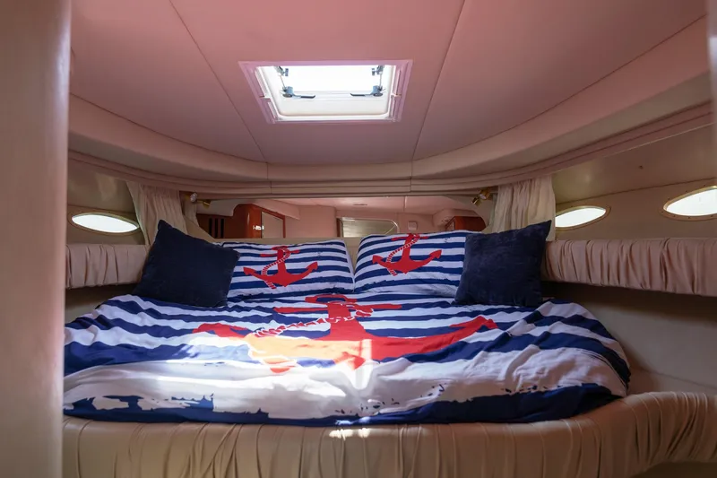 Dopamine Yacht Photos Pics Master Stateroom