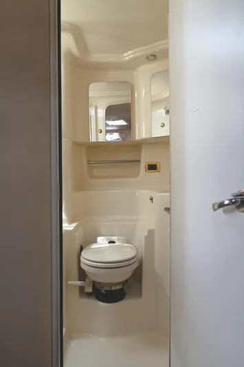 Dopamine Yacht Photos Pics Head