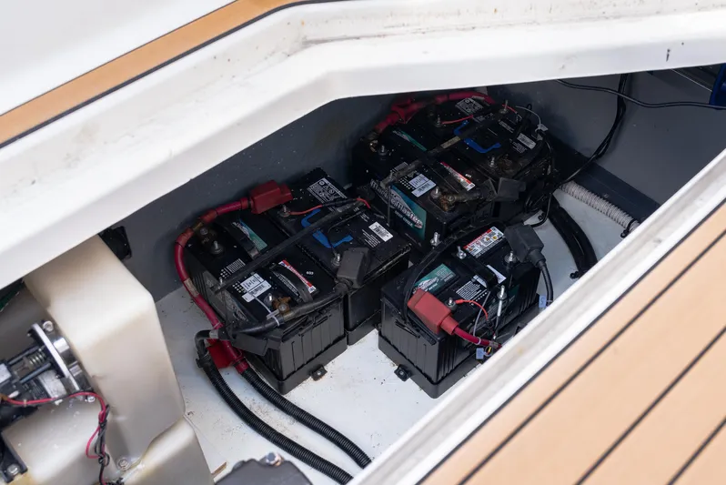 Dopamine Yacht Photos Pics Batteries