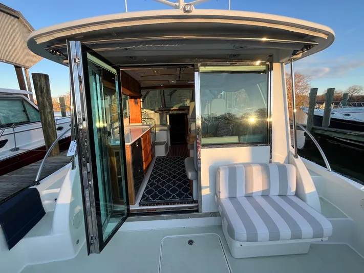 Wynnewood Yacht Photos Pics 