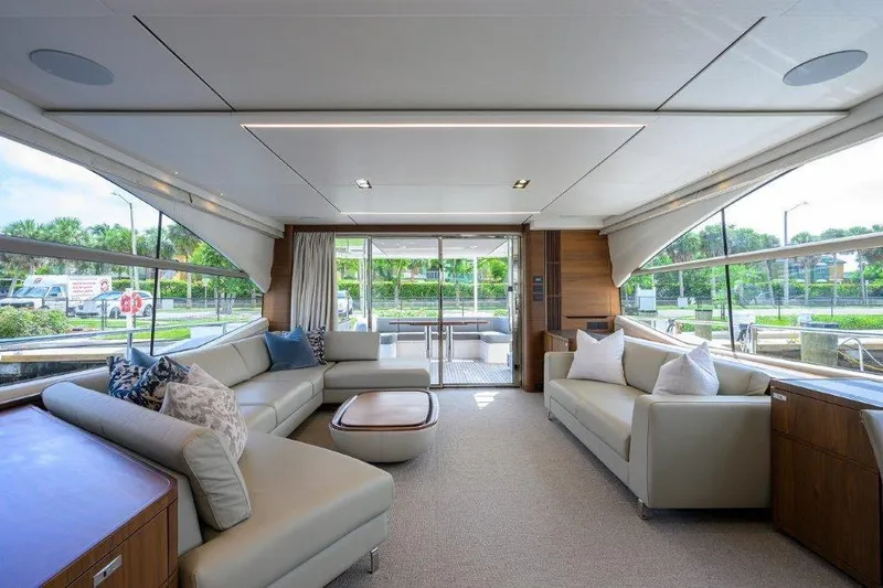  Yacht Photos Pics Princess 78 REAL SLICK - Interior Salon