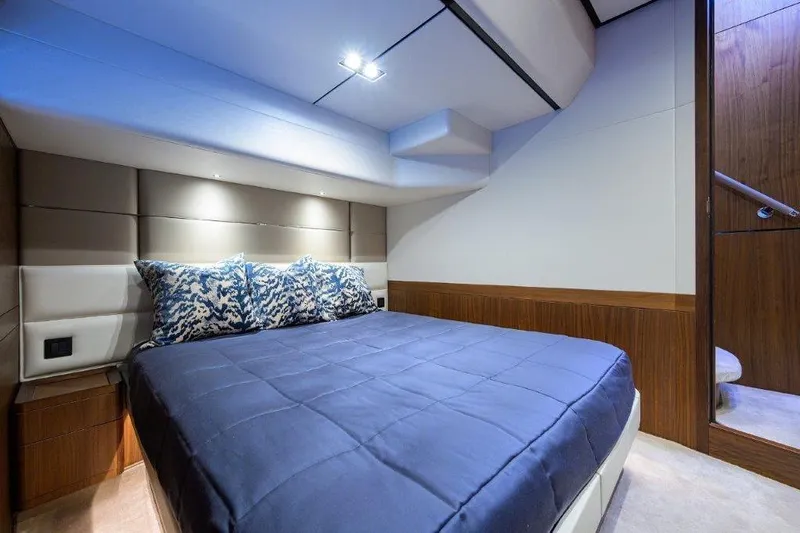  Yacht Photos Pics Princess 78 REAL SLICK - Guest Stateroom Starboard