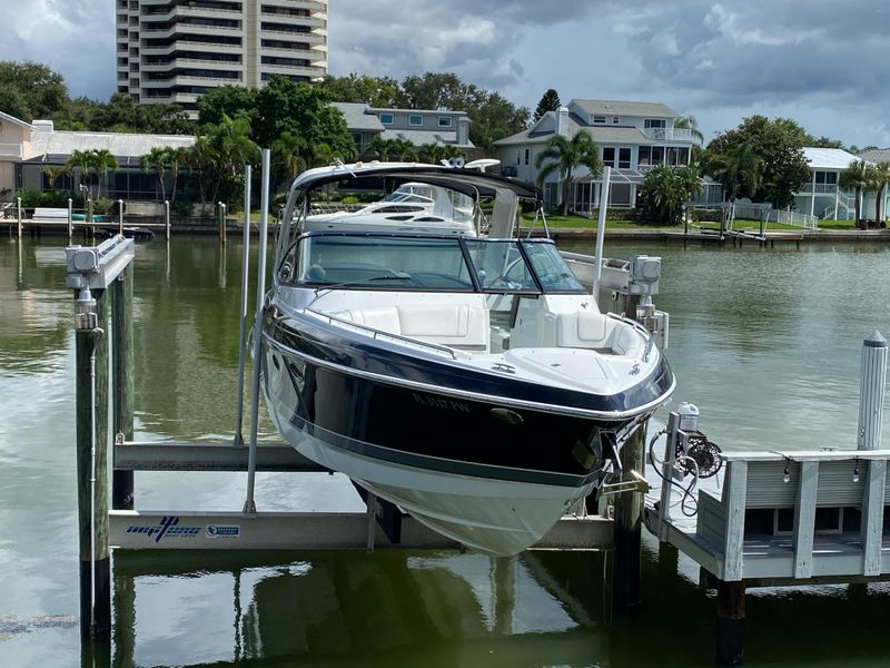 2015 Formula 330 Crossover Bowrider