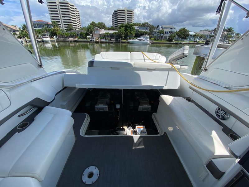 2015 Formula 330 Crossover Bowrider