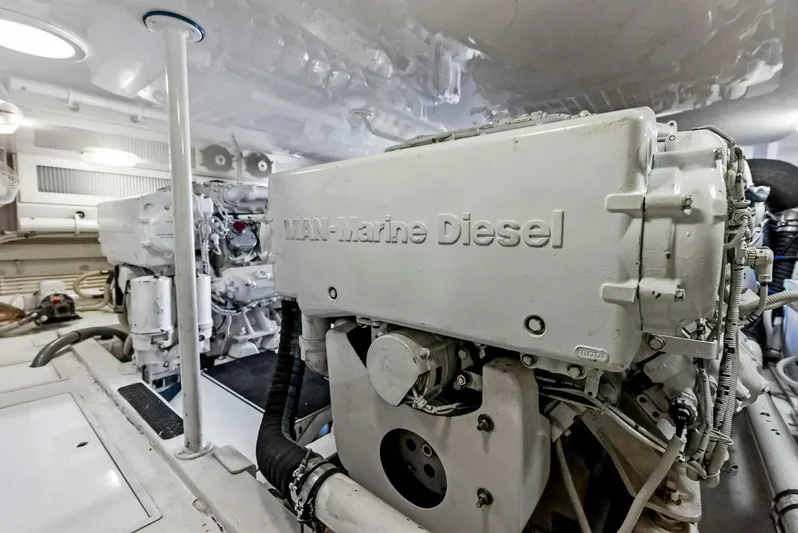 True Grit Yacht Photos Pics 