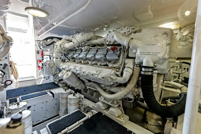 True Grit Yacht Photos Pics 