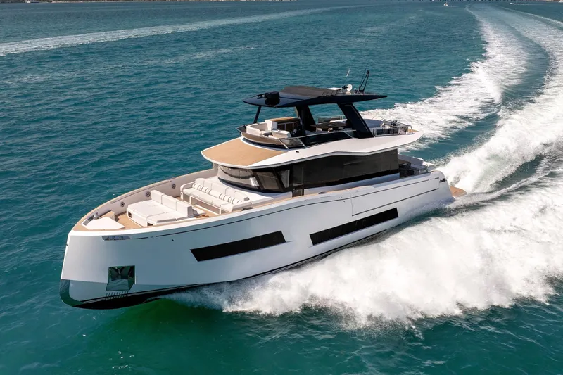  Yacht Photos Pics 2026 Pardo Yachts E72 cruising on open water, showcasing sleek design and luxury features.