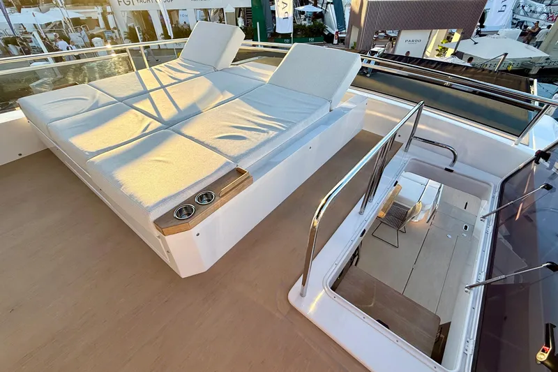  Yacht Photos Pics Luxurious sun deck on 2026 Pardo Yachts E72 with plush seating and sleek design.
