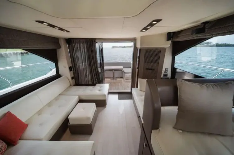  Yacht Photos Pics 2017 Azimut 50 Fly - Image 6