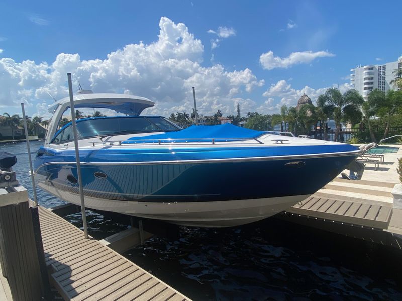 2022 Formula 350 Crossover Bowrider