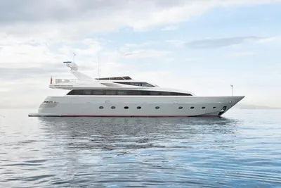 Admiral 34m