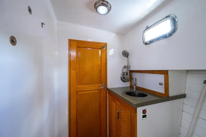 Running On Empty Yacht Photos Pics 