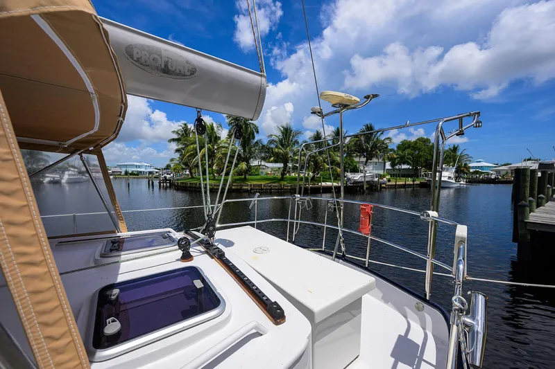 Running On Empty Yacht Photos Pics 