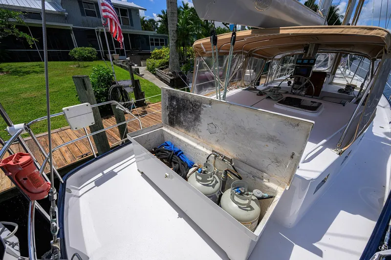 Running On Empty Yacht Photos Pics 