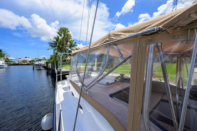 Running On Empty Yacht Photos Pics 