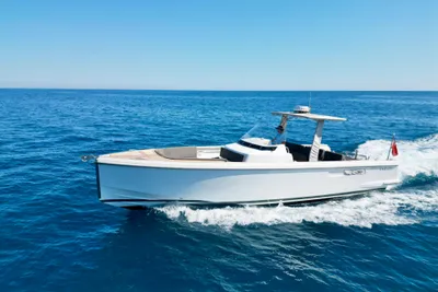 2017 Fjord 36' Open