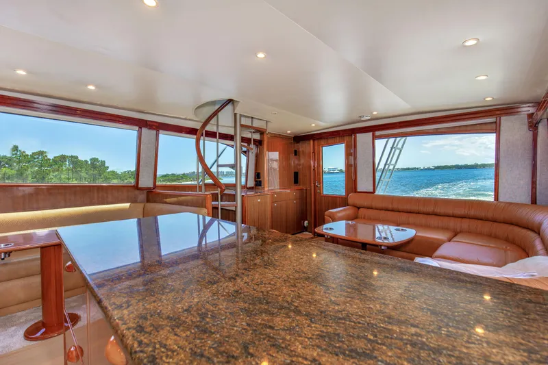 It Don't Matta Yacht Photos Pics 2005 Viking 61 Enclosed Bridge _It Don_t Matta_Salon