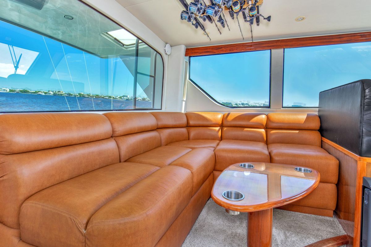 2005 Viking 61 