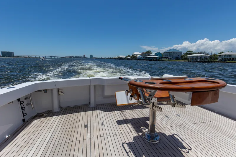 It Don't Matta Yacht Photos Pics 2005 Viking 61 Enclosed Bridge _It Don_t Matta_ Deck