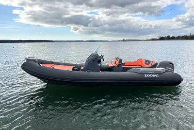 Zodiac Medline 6.8