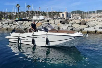2024 Quicksilver Activ 755 Sundeck