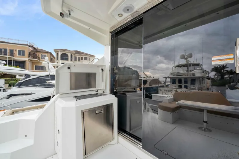 Surfpro Yacht Photos Pics 