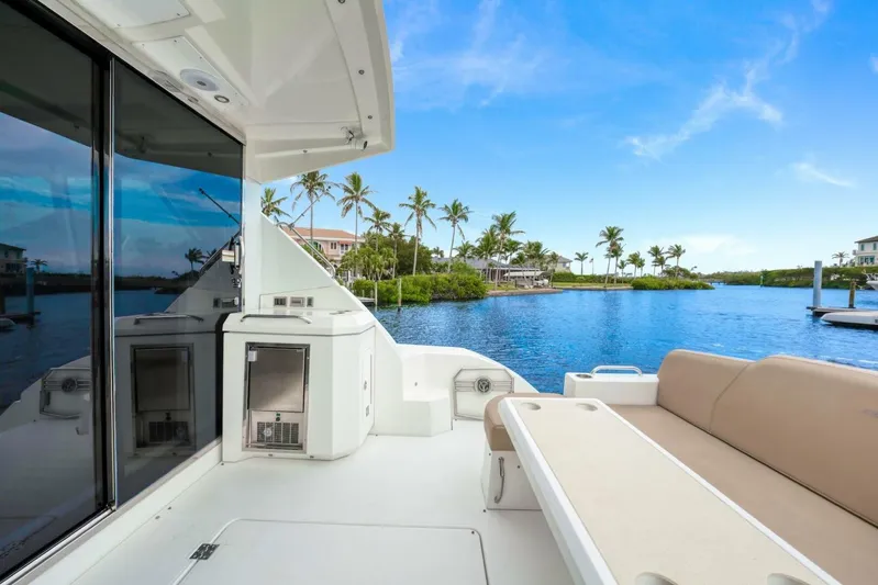 Surfpro Yacht Photos Pics 