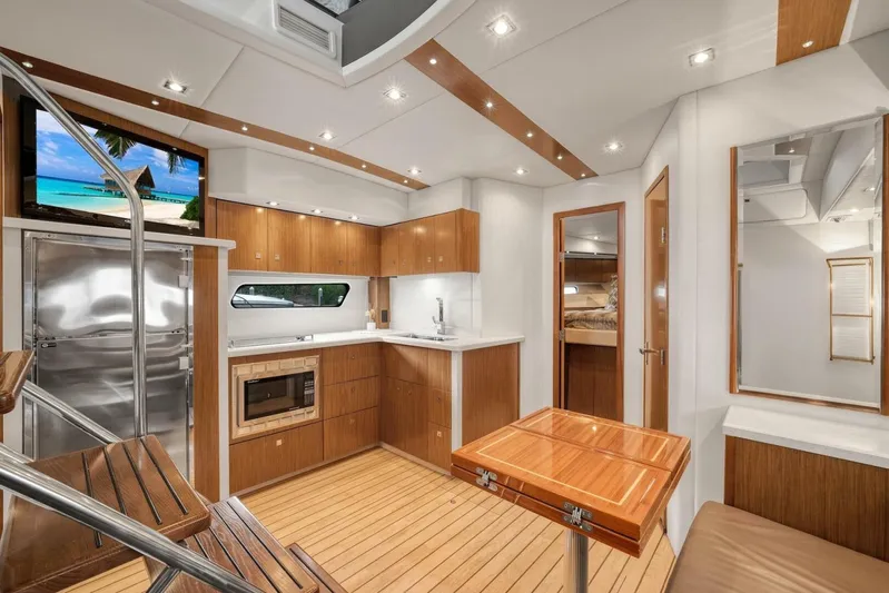 Surfpro Yacht Photos Pics 