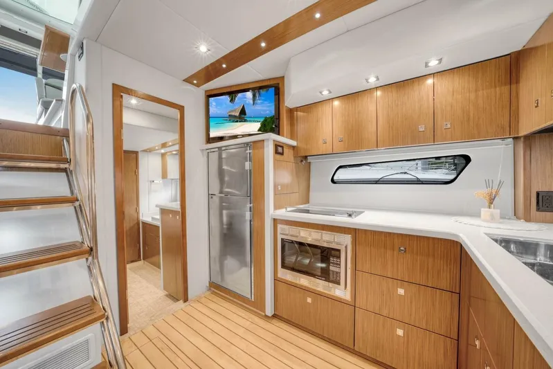 Surfpro Yacht Photos Pics 