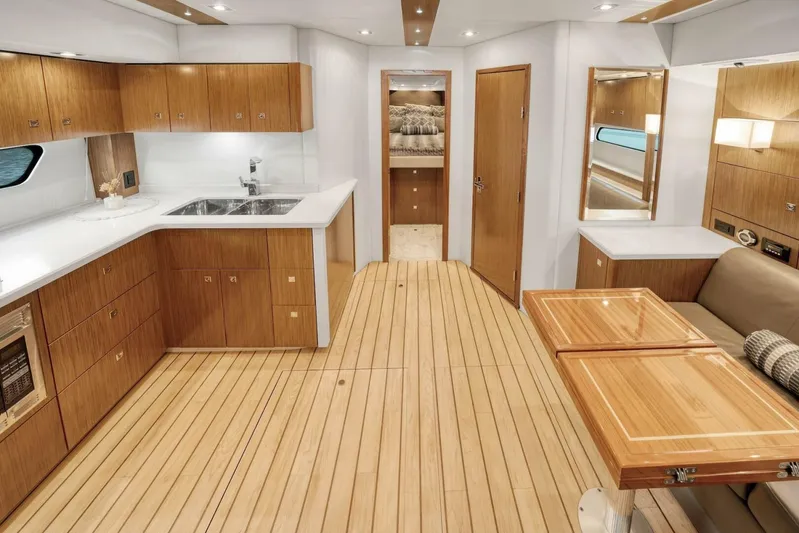 Surfpro Yacht Photos Pics 