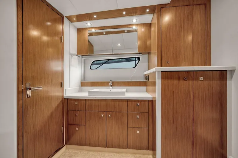 Surfpro Yacht Photos Pics 