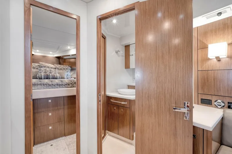 Surfpro Yacht Photos Pics 