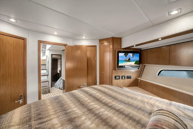 Surfpro Yacht Photos Pics 