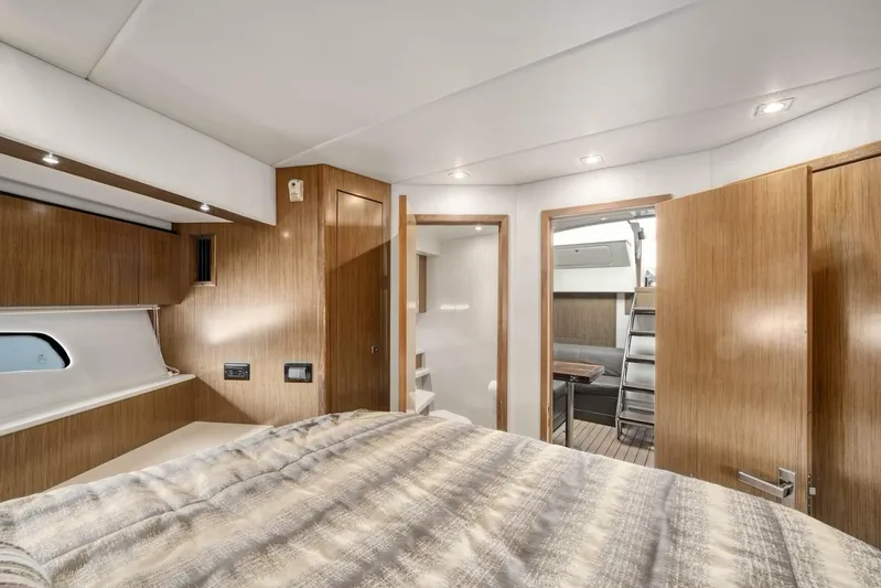 Surfpro Yacht Photos Pics 