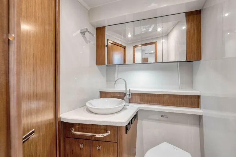 Surfpro Yacht Photos Pics 