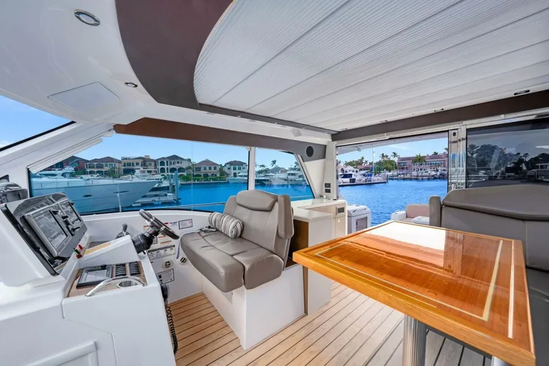 Surfpro Yacht Photos Pics 