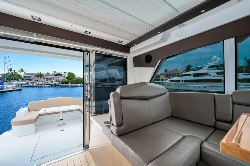 Surfpro Yacht Photos Pics 