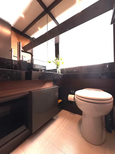  Yacht Photos Pics FERRETTI 920