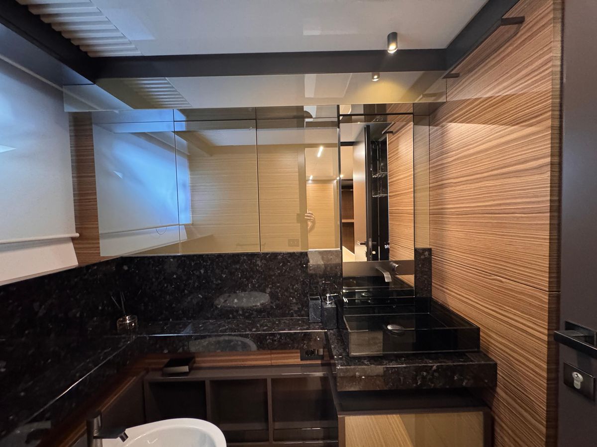 2018 Ferretti Yachts 93 