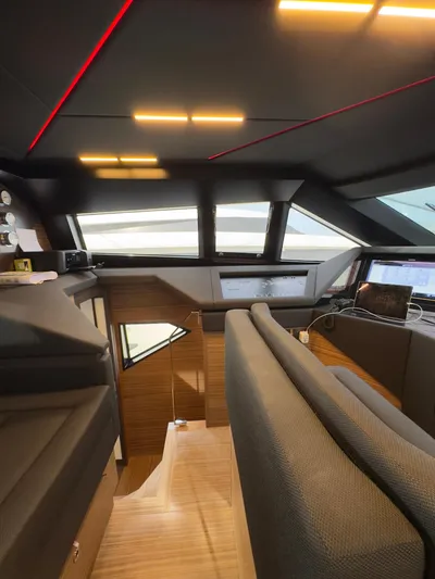  Yacht Photos Pics FERRETTI 920