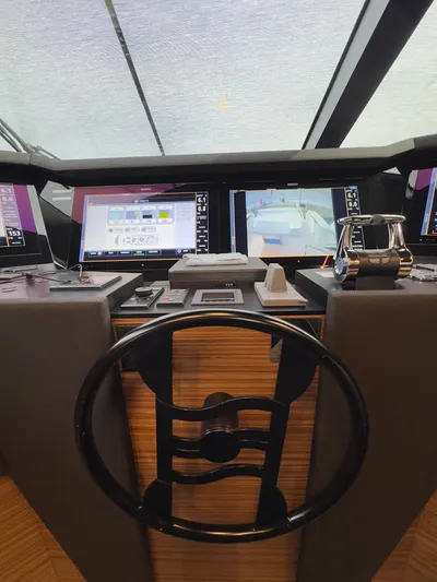  Yacht Photos Pics FERRETTI 920