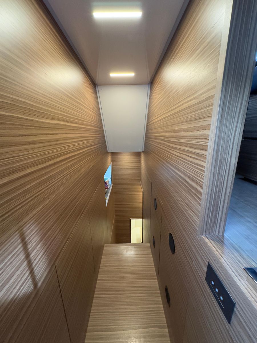 2018 Ferretti Yachts 93 