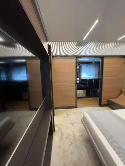  Yacht Photos Pics FERRETTI 920