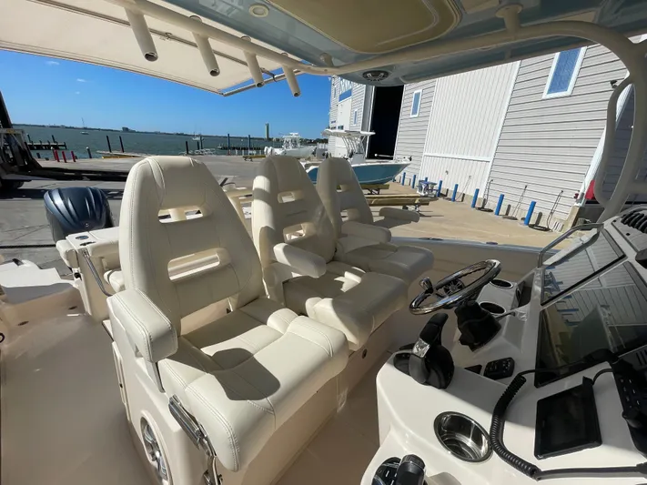  Yacht Photos Pics Interior of 2023 Grady-White Canyon 326 boat.