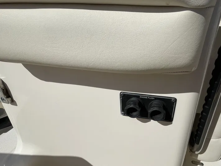  Yacht Photos Pics Grady-White Canyon 326, 2023, engine flush system.