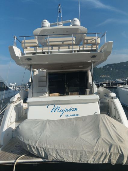 2016-50-azimut-50-flybridge