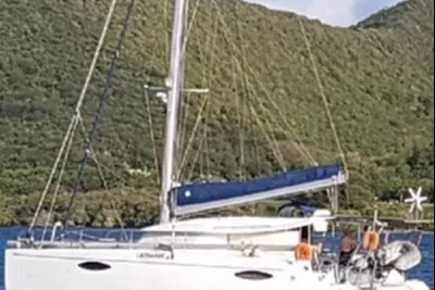 2009 Fountaine Pajot Orana 44