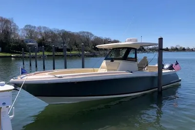 Chris-Craft Catalina 30