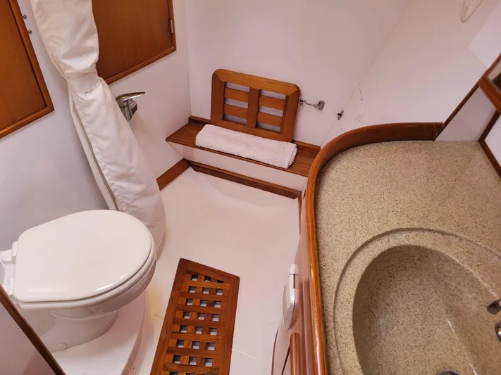 Phoenix Dawn Yacht Photos Pics 