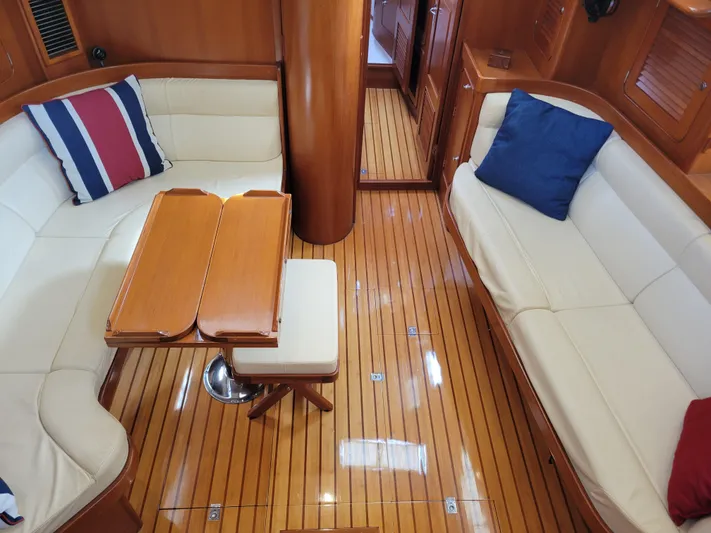 Phoenix Dawn Yacht Photos Pics 